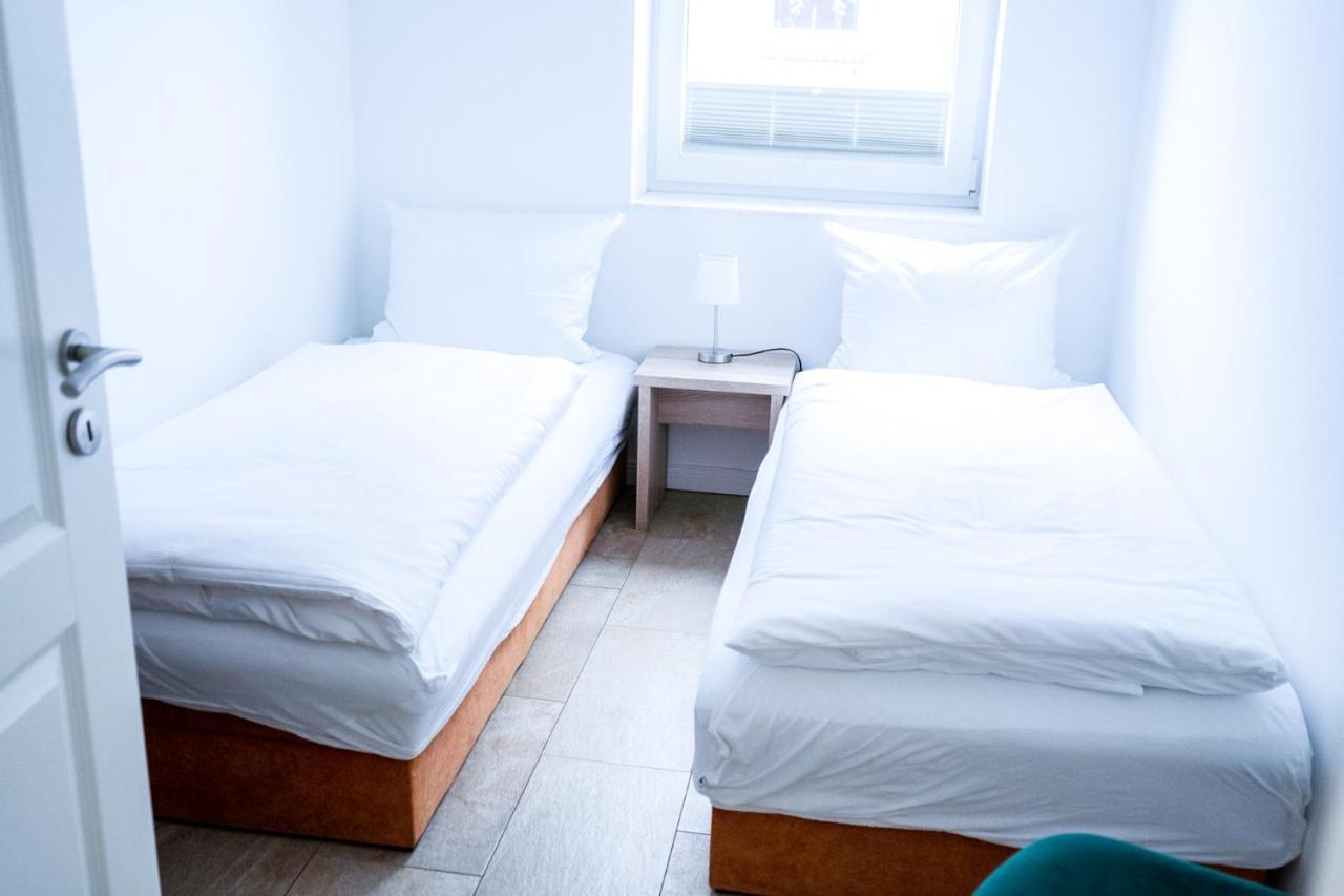 Ferienwohnungen Hafenresidenz Alter Speicher Lauterbach Putbus Bagian luar foto